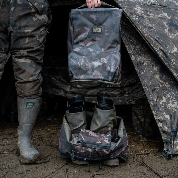 Borsa Porta Stivali Nash Subterfuge Waterproof Wader & Boot Bag