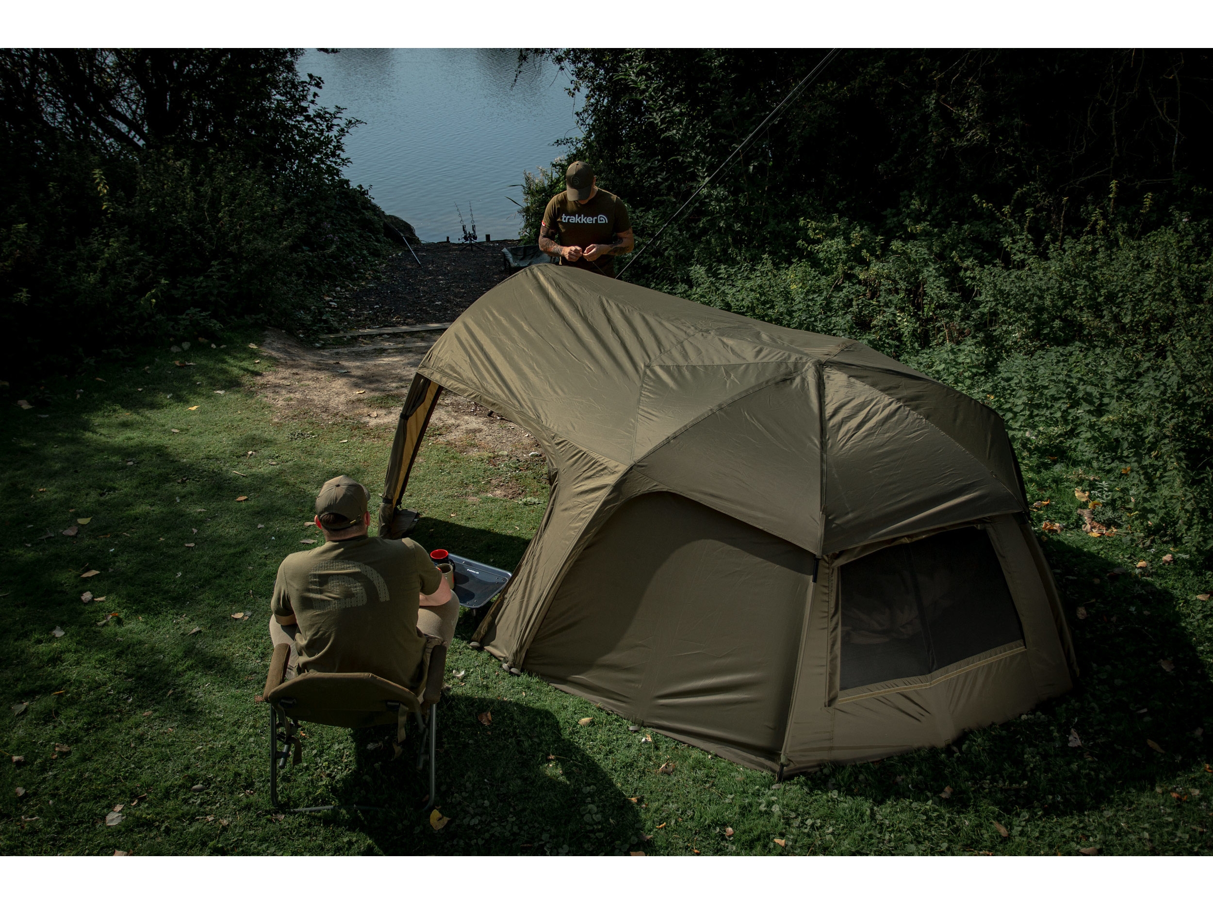 Sovratelo Trakker Tempest Brolly 100 Social Cap