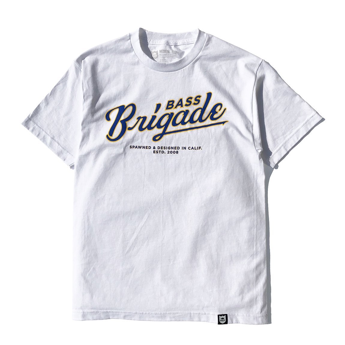 T-Shirt Bass Brigade Script Tee – col. White Blue Size L