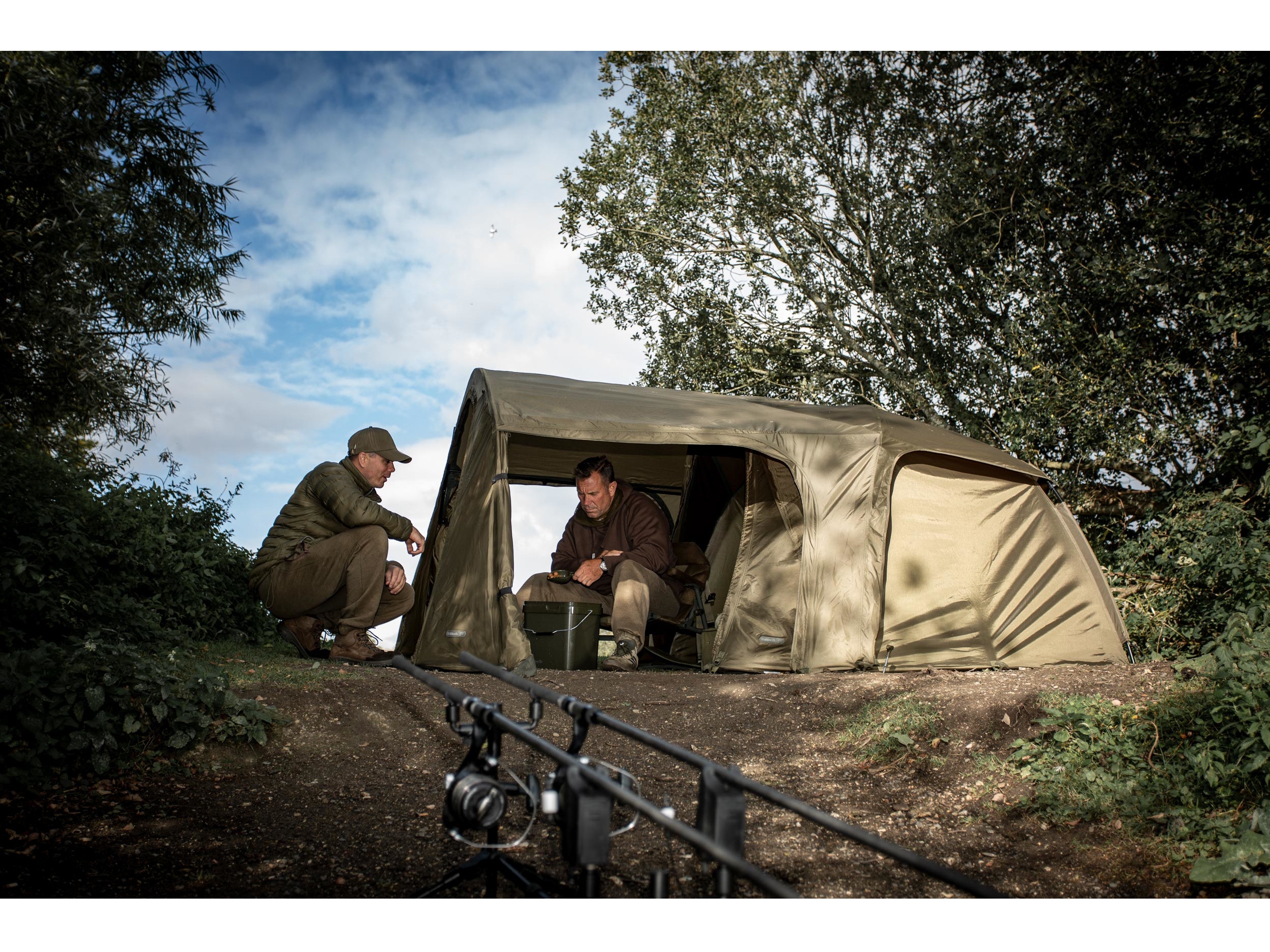 Sovratelo Trakker Tempest Brolly 100 Social Cap