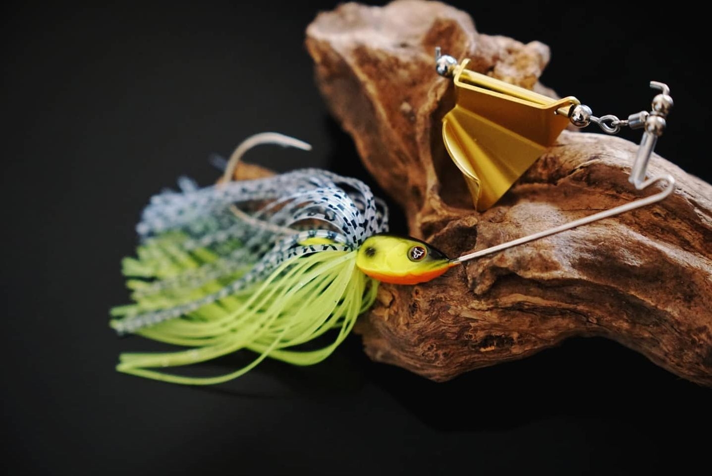 Buzzbait Jackall Gargle 3/8 oz